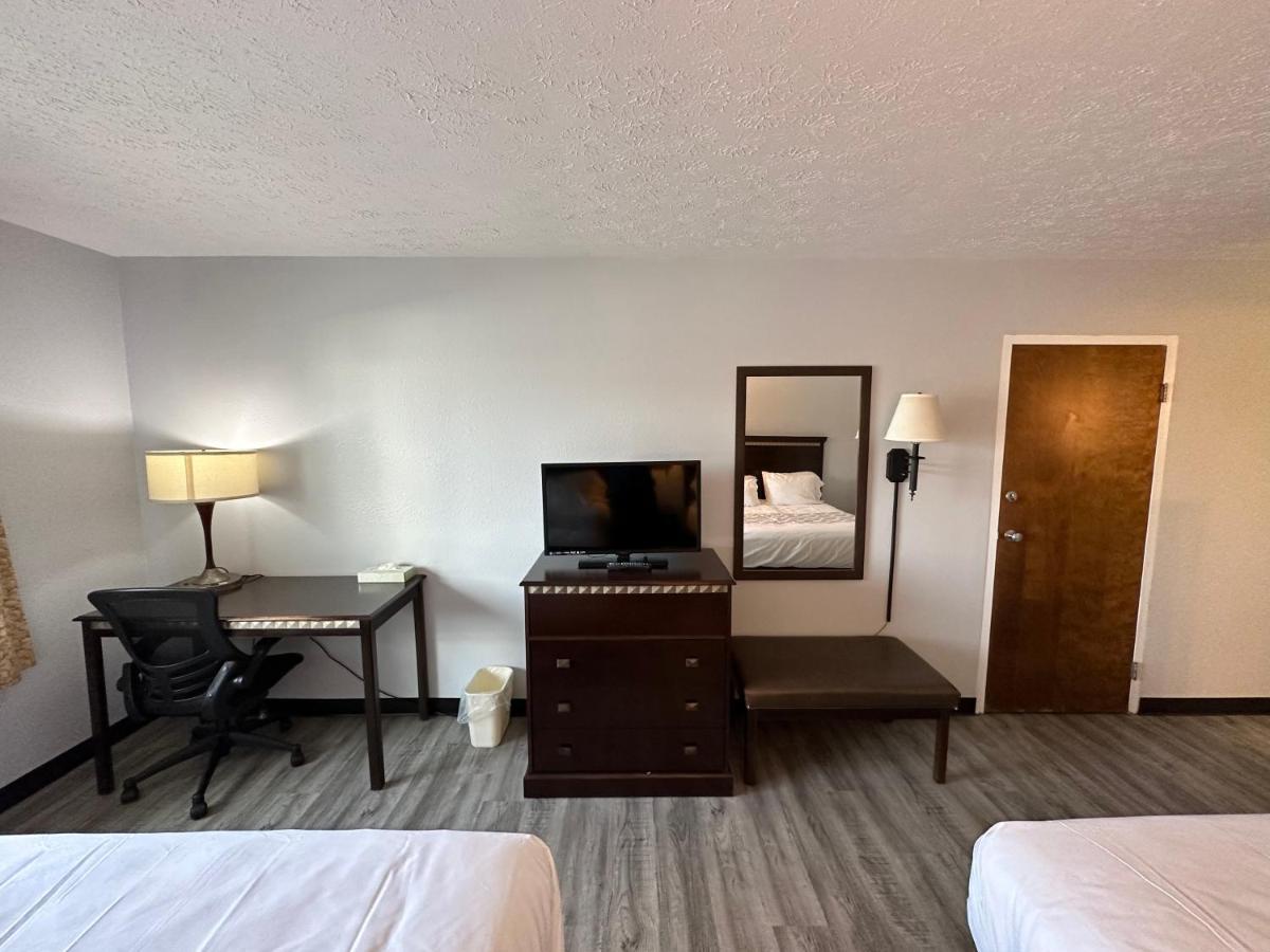 I65 Studio Suites Scottsburg Exterior foto